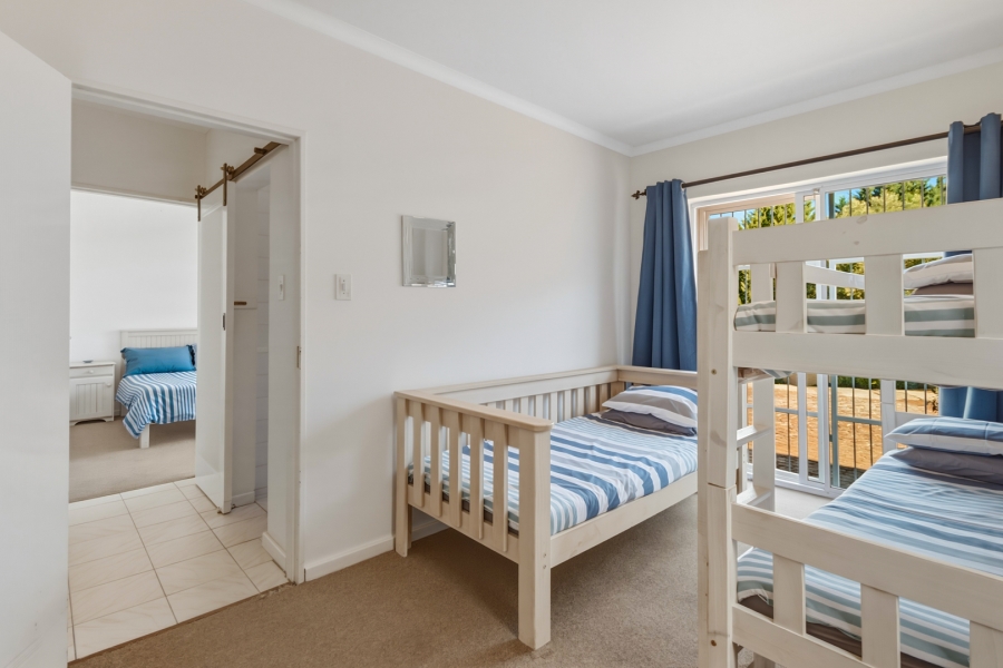 6 Bedroom Property for Sale in La Concorde Western Cape